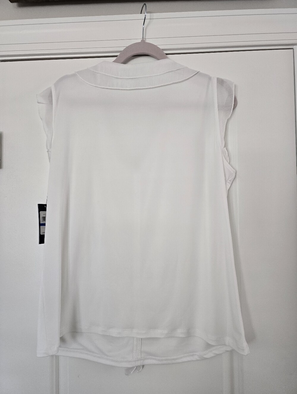 Tommy Hilfiger White Ruffle V-Neck Sleeveless Blouse - Picture 2 of 4